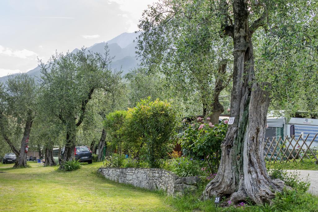 Monja Camping Village Brenzone sul Garda Eksteriør bilde